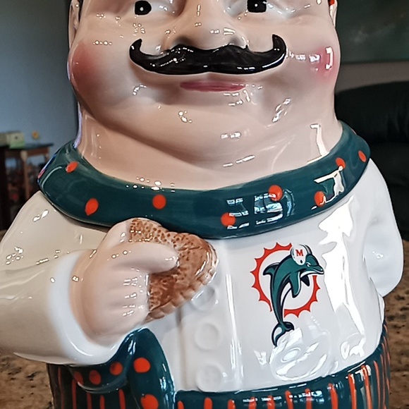 RARE CHEF MIAMI DOLPHINS Cookie Jar. 1st in Series. 2004 NFL Properties. Ex.Cond - Picture 6 of 16